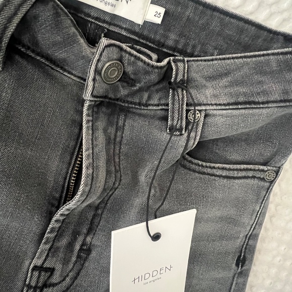 VICI - HARLOW/HIDDEN HIGH RISE STRETCH DISTRESSED WIDE LEG JEANS - CHARCOAL - Picture 4 of 7